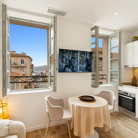 Deux Sur Meme Pallier, Confort Et Intimite Apartman *